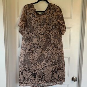 Elegant Signature Collection tan & black pattern Dress size  1X- 18w-20w